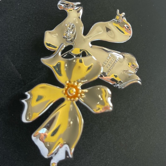 Celine Flower earrings - Picture 5 of 9